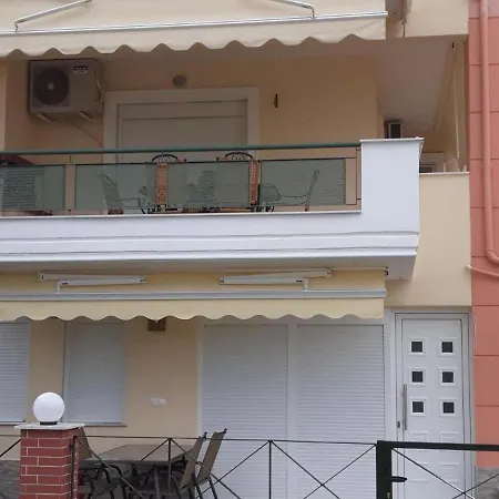 Apartman The Pearl Néa Péramos