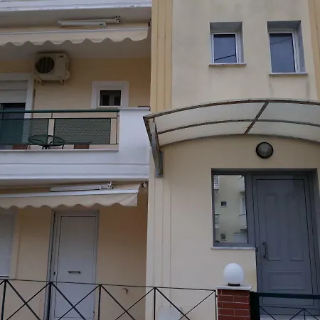 The Pearl * Néa Péramos