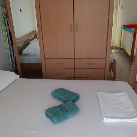The Pearl Apartment *
