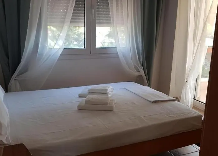 The Pearl * Néa Péramos